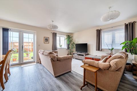 3 bedroom semi-detached house for sale, Greenhouse Gardens, Cullompton, Devon, EX15