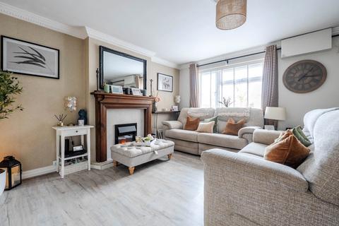 3 bedroom terraced house for sale, The Mall, Bedfordshire LU5