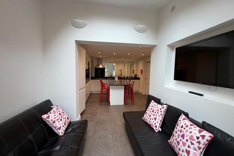 1 bedroom in a house share to rent, Room 4