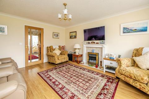 3 bedroom detached house for sale, Heatherwood, Welshpool, SY21