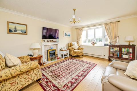 3 bedroom detached house for sale, Heatherwood, Welshpool, SY21
