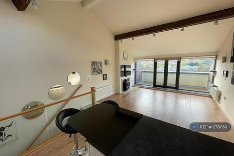 undefined, Meadow Road, Bradford, BD10
