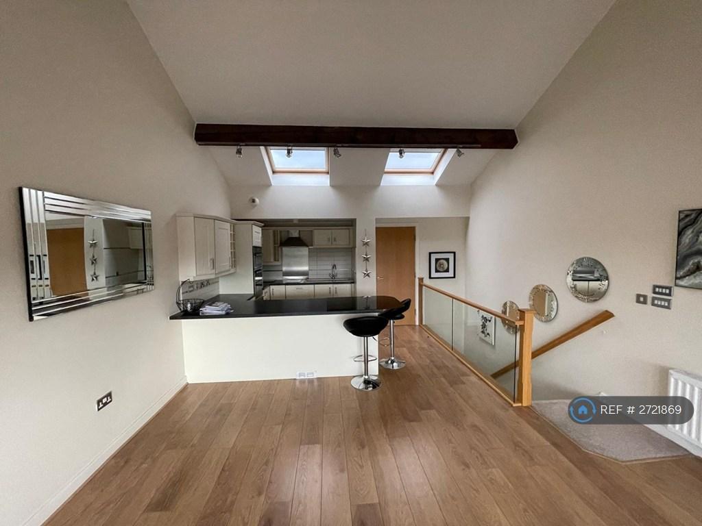 Lounge Towards Kitchen