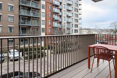 2 bedroom flat to rent, Caversham Road