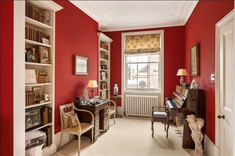 3 bedroom end of terrace house for sale, Gloucester Walk, London, W8