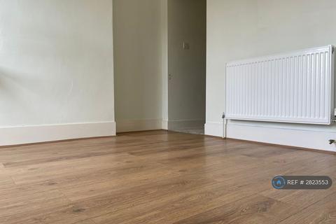 undefined, Baltic Road, Tonbridge, TN9