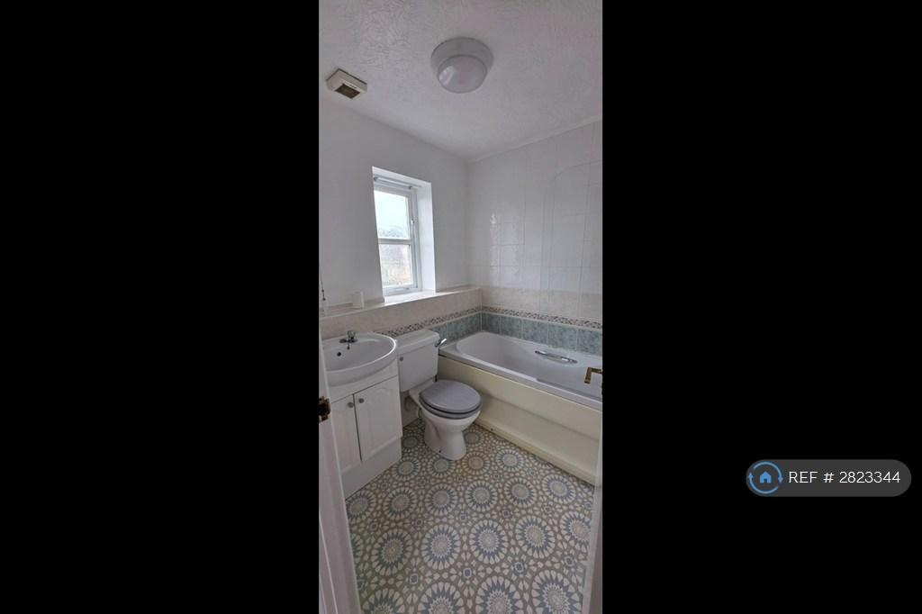 Bedroom 1 Ensuite