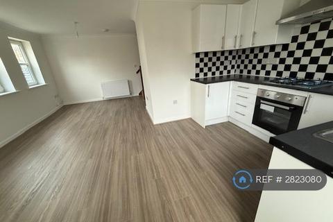 2 bedroom terraced house to rent, Muscliffe Road, Bournemouth, BH9