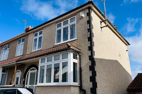 4 bedroom terraced house to rent, Ninth Avenue, Bristol