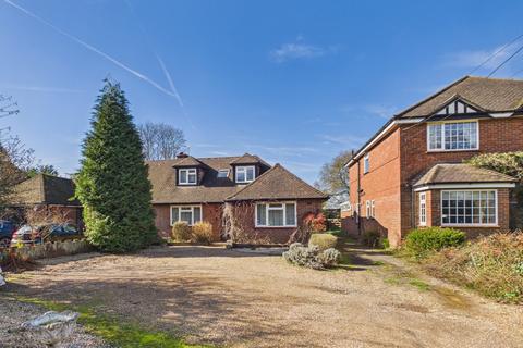 4 bedroom semi-detached house for sale, Jasons Hill, Chesham, Buckinghamshire, HP5