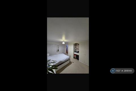 undefined, Village Road, Enfield, EN1
