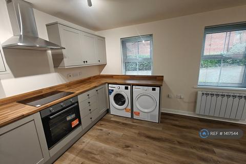2 bedroom flat to rent, Alma Wood Close, Chorley, PR7