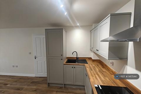 2 bedroom flat to rent, Alma Wood Close, Chorley, PR7
