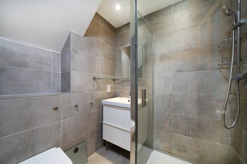 2 bedroom flat to rent, Garratt Terrace, London SW17