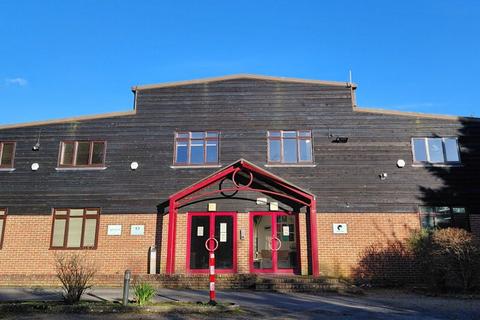 Office to rent, Main Rd Edenbridge TN8 6UP