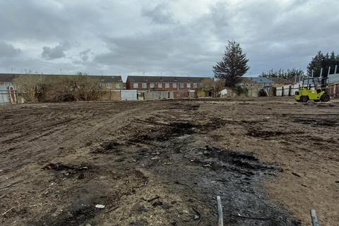 Land to rent - Hume Ave Tilbury RM18 8DX