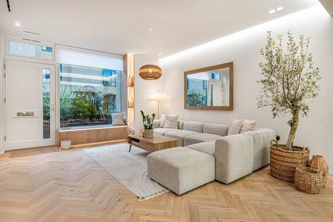 2 bedroom flat for sale, Barrel Yard Collection, 26 Vinery Way, London, W6
