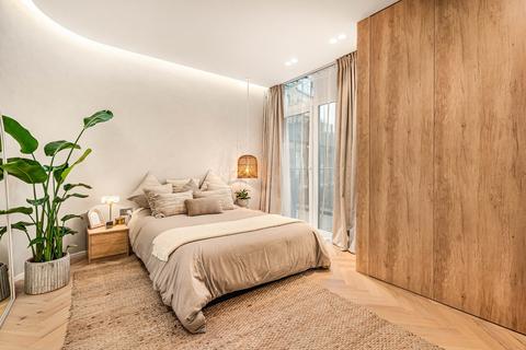 2 bedroom flat for sale, Barrel Yard Collection, 26 Vinery Way, London, W6