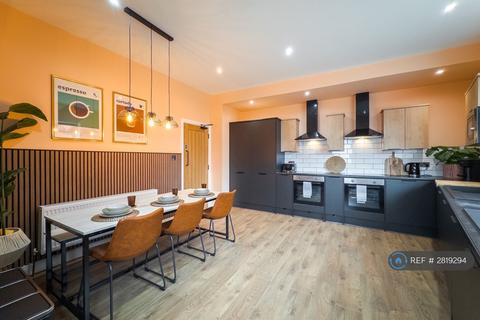 undefined, Newmarket Road, Ashton-Under-Lyne, OL7