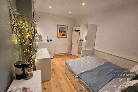 undefined, Durham Drive, Edinburgh, EH15