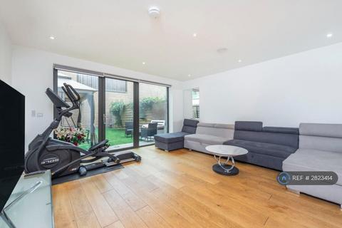 1 bedroom in a house share to rent, Rennie St, London, SE10