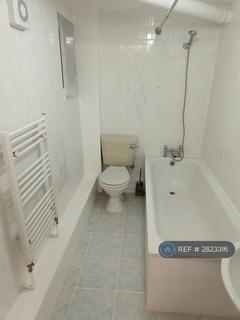 1 bedroom flat to rent, East India Dock Road, London, E14