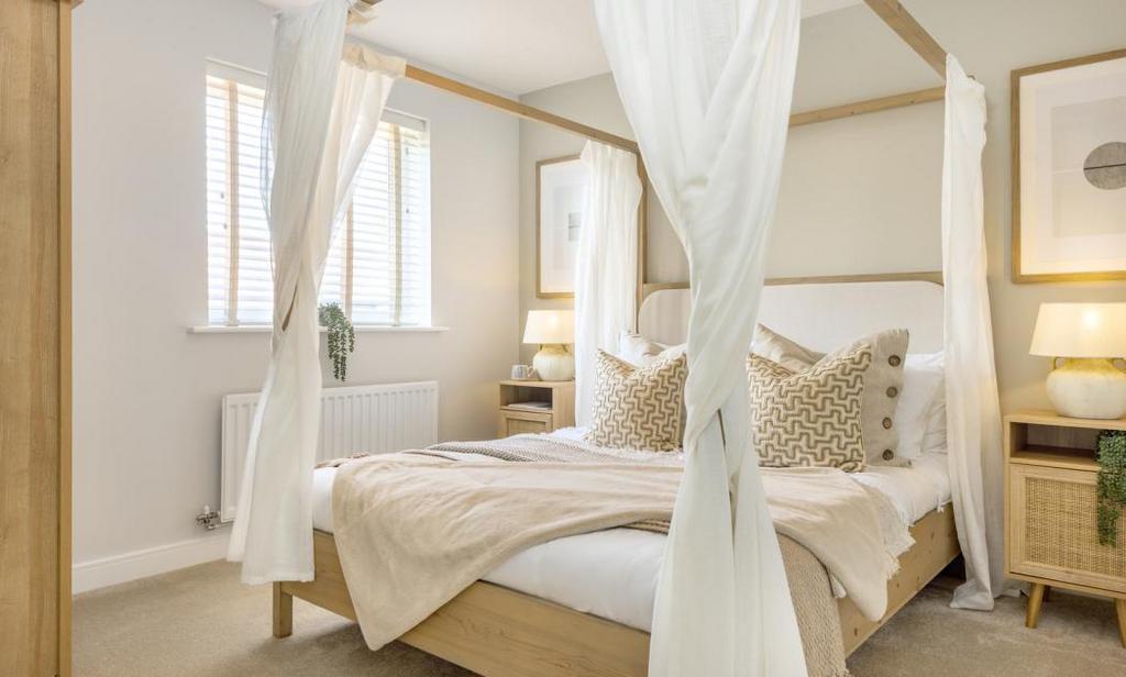 Dandara -  Wittering Place - The Penshurst,...