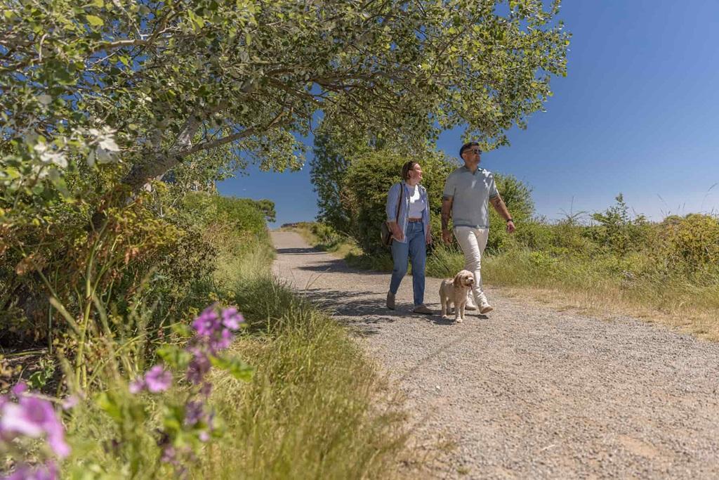 Nearby Nature Reserve,Gunners park, providies...