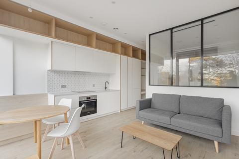 undefined, Vonder Parkside, Great West Road TW8