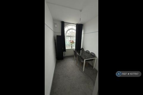 undefined, High St, Beckenham, BR3