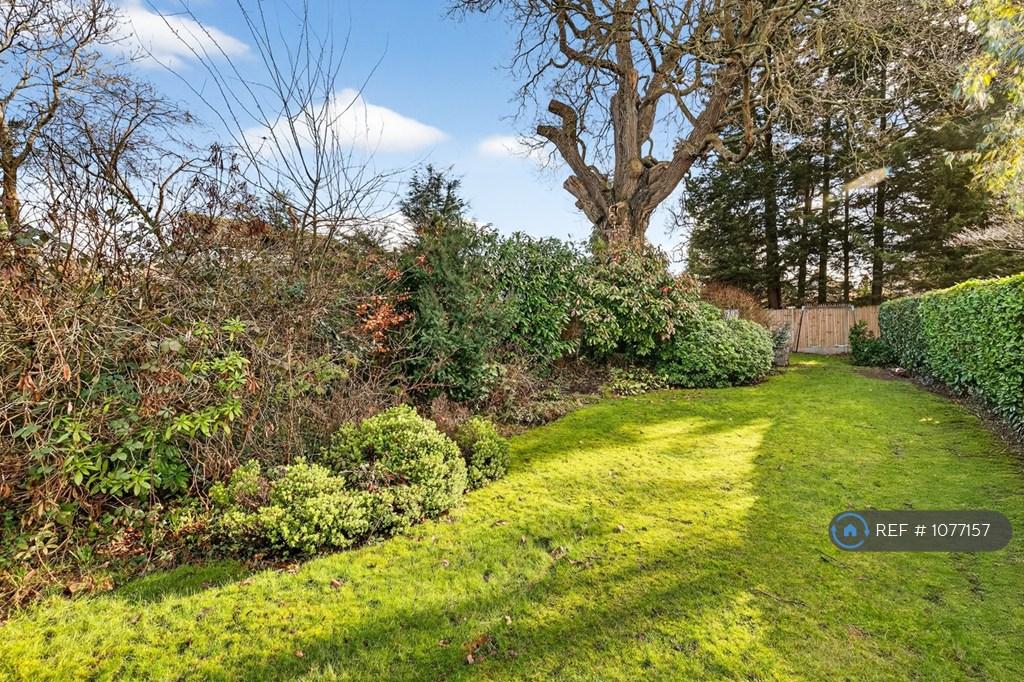 150ft Private Garden