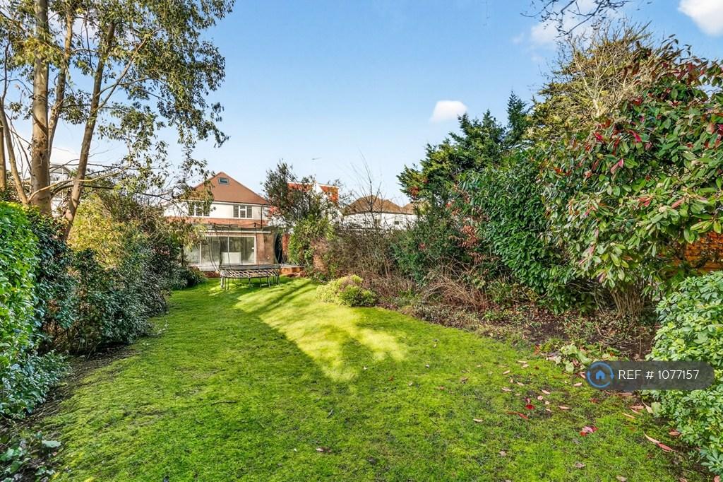 150ft Private Garden
