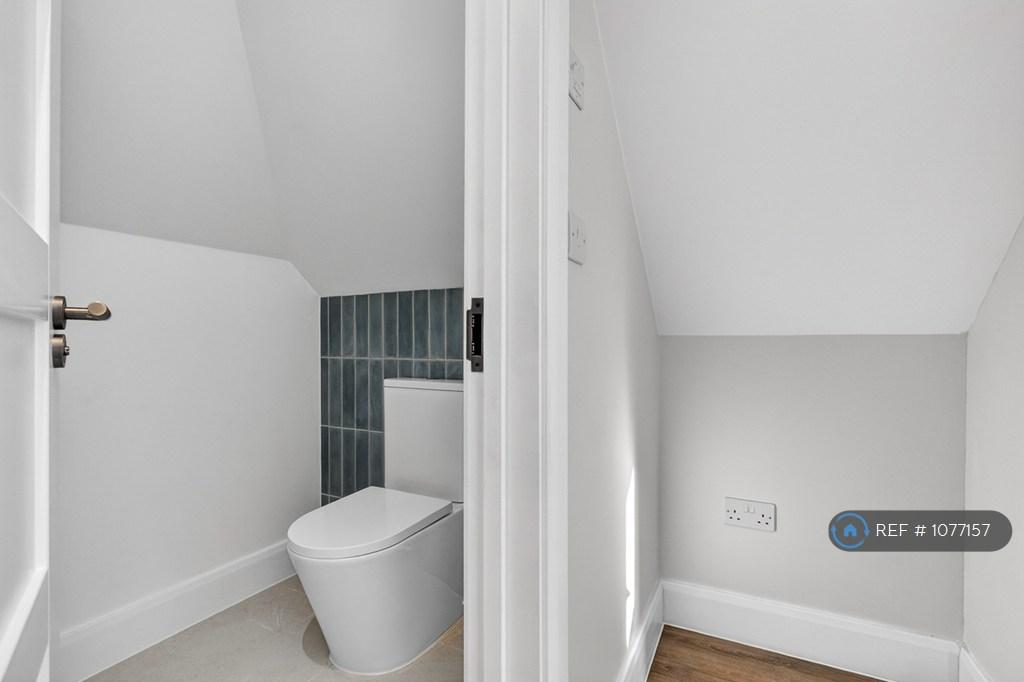 Loft En-Suite Wc