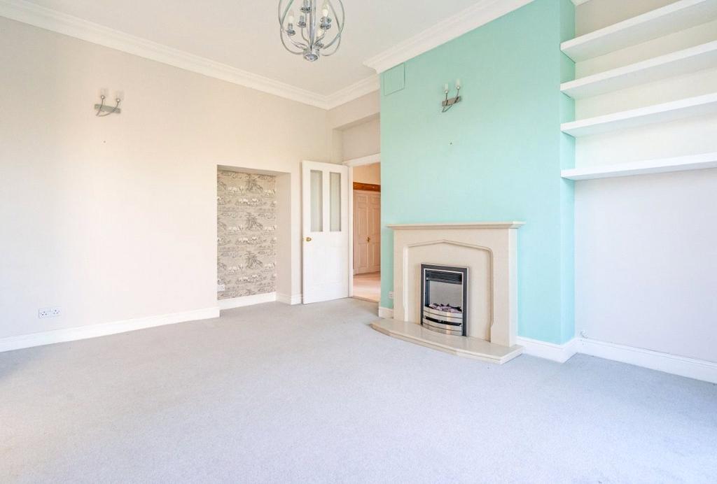 Sitting/Dining Room