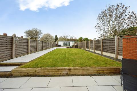 3 bedroom semi-detached house for sale, Chester Road North, Kidderminster, DY10