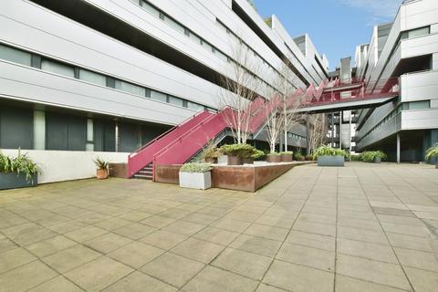 2 bedroom flat for sale, Woodfield Road, Altrincham, Greater Manchester, WA14