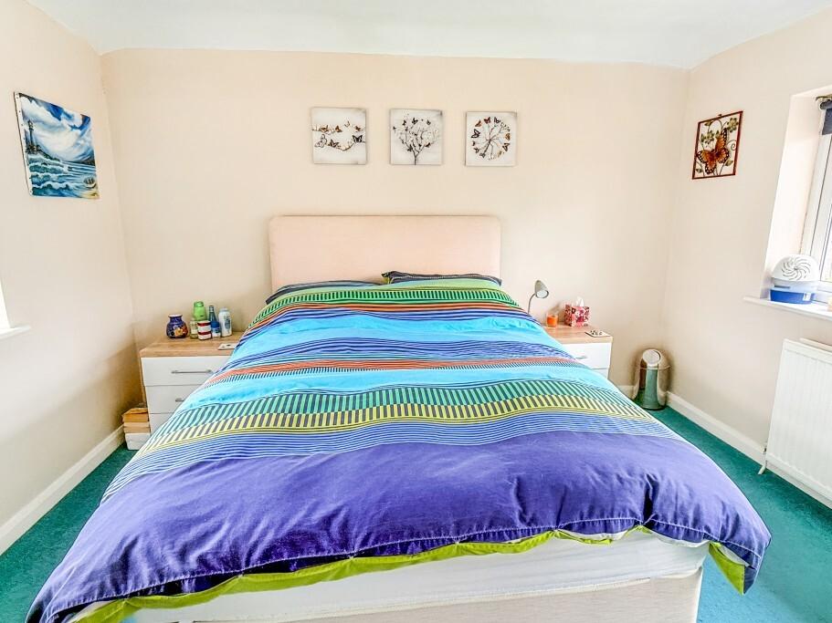 Bedroom 2 Pic 2