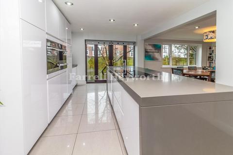 4 bedroom detached house for sale, Market Street, Poulton Le Fylde FY6