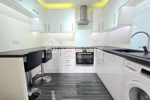 2 bedroom flat to rent, Northcote Road, Bournemouth BH1