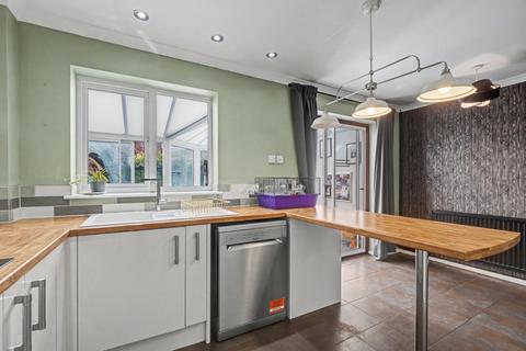 3 bedroom semi-detached house for sale, Cardine Close, Sittingbourne ME10