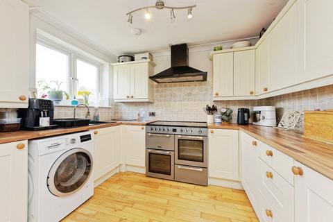 4 bedroom detached house for sale, Hudson Close, Sturry, Canterbury, Kent, CT2