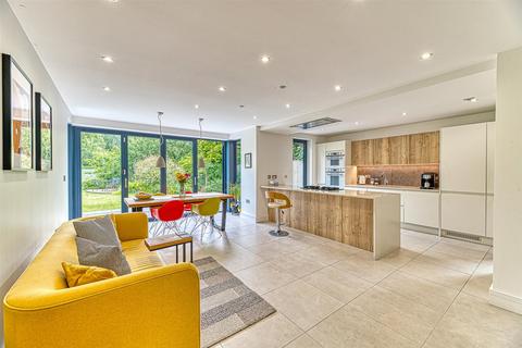 6 bedroom detached house for sale, Warrington Road, Bold Heath, WA8