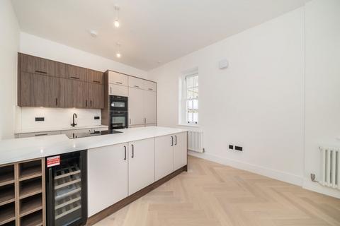 undefined, Thornton Road, Wimbledon SW19