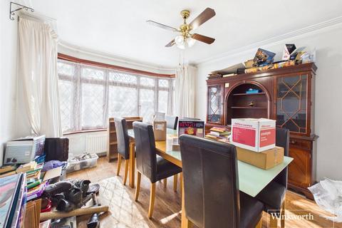 5 bedroom link detached house for sale, Wolmer Gardens, Edgware HA8