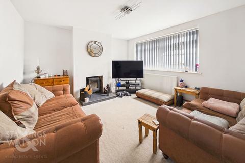 3 bedroom semi-detached house for sale, Moorland Close, Norwich