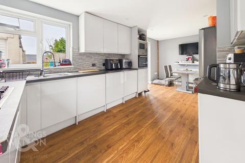 3 bedroom semi-detached house for sale, Moorland Close, Norwich