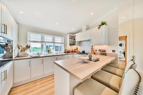 2 bedroom park home for sale, New Lane, Milford On Sea, Lymington