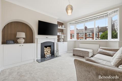 3 bedroom semi-detached house for sale, High Street, Brentwood, CM14