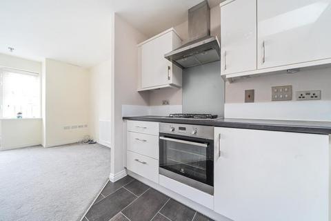 2 bedroom detached house for sale, Wyatt Way,  Aylesbury,  HP18