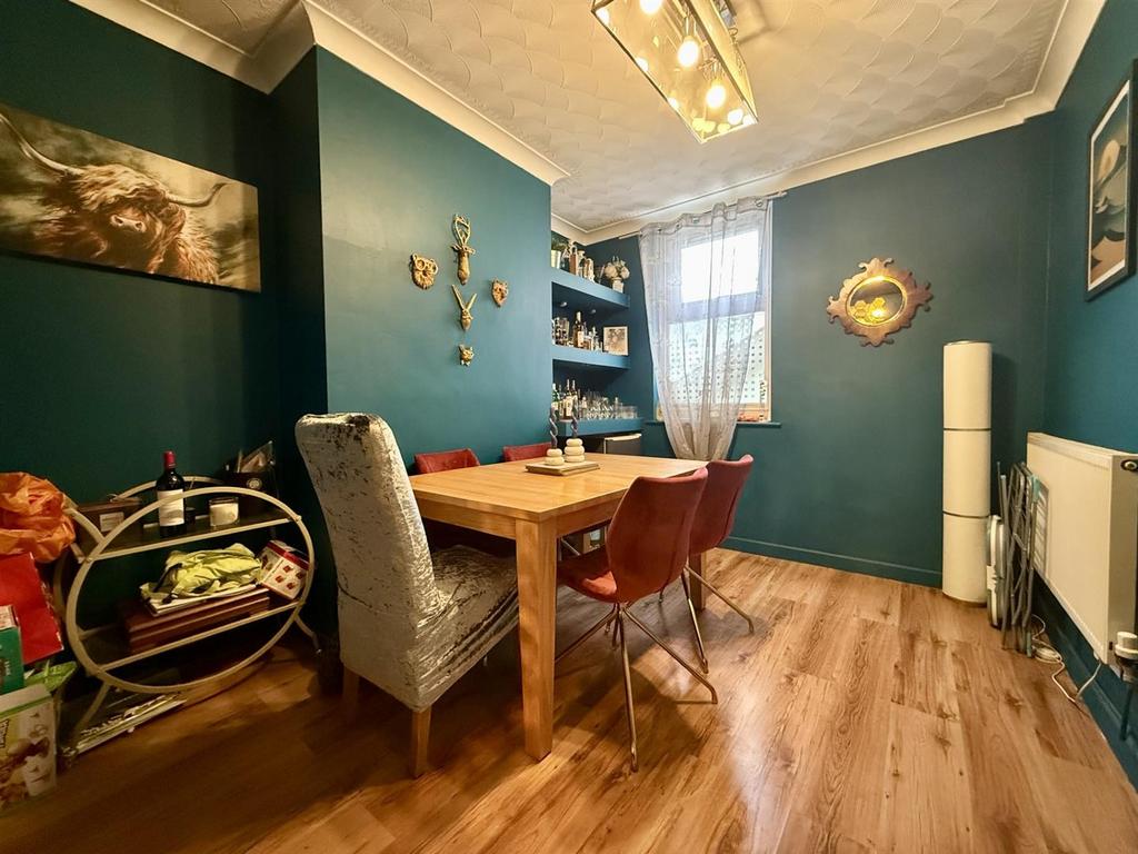 Dining Room.jpg